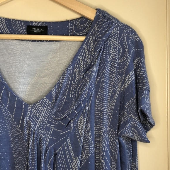 Blue Patterned Women’s Top - Picture 4 of 7